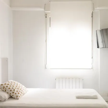 بيت ضيافة Arias بلباو