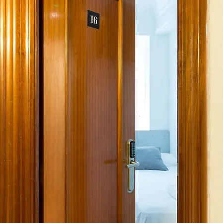 بيت ضيافة Arias بلباو