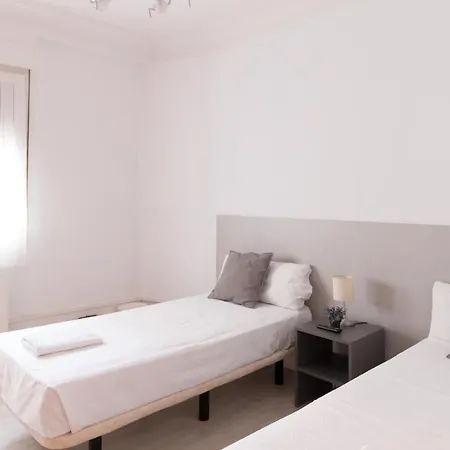 Arias بيت ضيافة