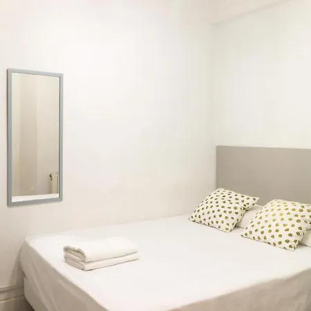 بيت ضيافة Arias